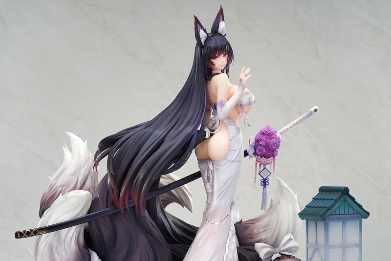 アズールレーン 武蔵 純潔清浄のウィステリアVer. LEDアクリル展示ケース付きスペシャル版