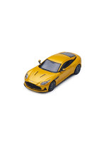 Aston Martin DB12 メタルイエロー