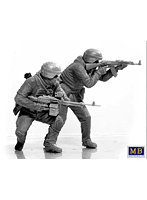 マスターボックス MB35225 1/35 ウクライナ軍兵士2体「ハルキウ防衛2022年3月」・ロシア・ウクライナ戦争シリーズ3