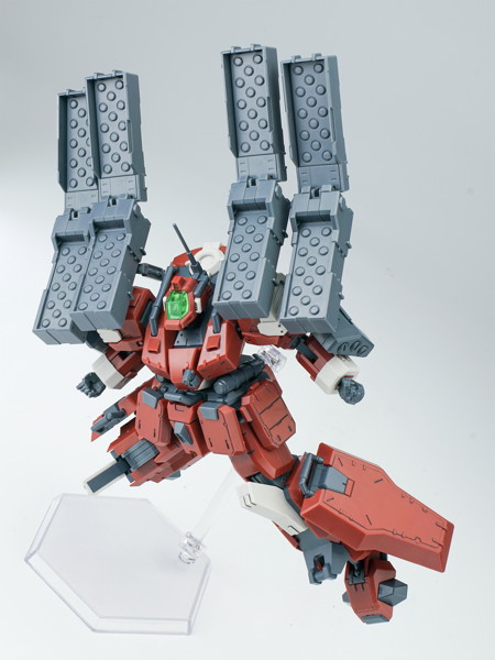 SHEIK MAINLAND ULTRA ACTION TROOPERシリーズ 轟魔（ごうま） 1/144スケール プラスチックモデルキット（レッド）