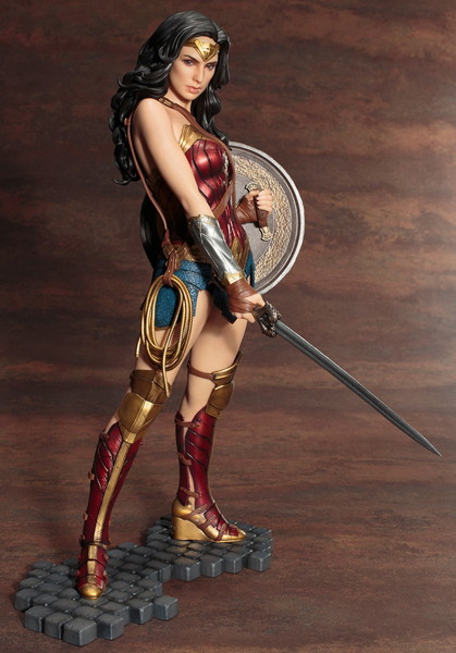 ARTFX DC UNIVERSE ワンダーウーマン-WONDER WOMAN-