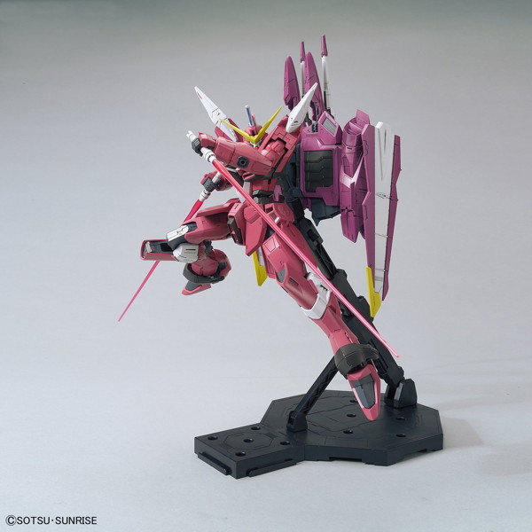 MG 1/100 197 ジャスティスガンダム