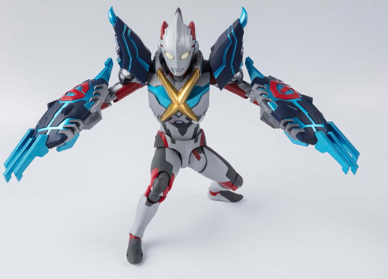 S.H.Figuarts ウルトラマンエックス ＆ ゴモラアーマーセット