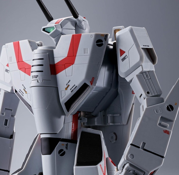 DX超合金 初回限定版 VF-1J バルキリー（一条輝機）