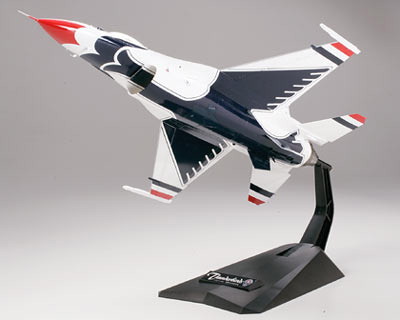 飛行機 1/32 F-16C サンダーバーズ 飛行機 1/32 F-16C サンダーバーズ