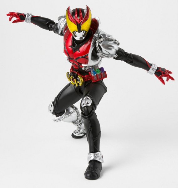 S.H.Figuarts (真骨彫製法) 仮面ライダーキバ キバフォーム 『仮面ライダーキバ』