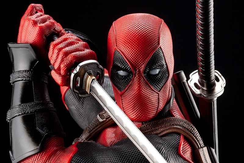 MARVEL UNIVERSE デッドプール マキシマム ファインアートスタチュー