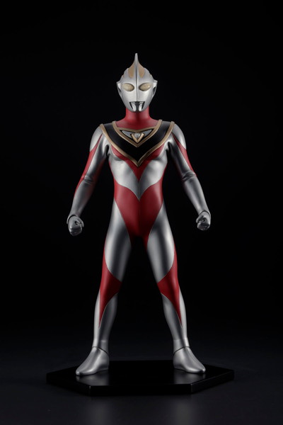 Character Classics CC014 ウルトラマガイアV2