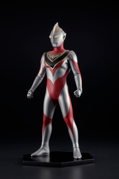 Character Classics CC014 ウルトラマガイアV2