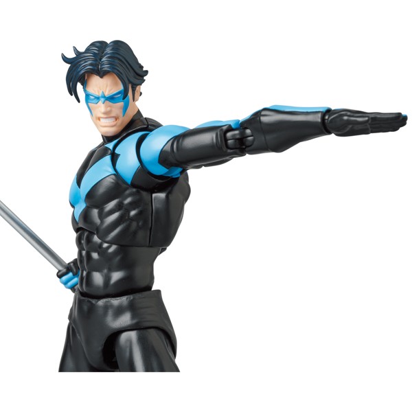 MAFEX NIGHTWING（BATMAN: HUSH Ver.）