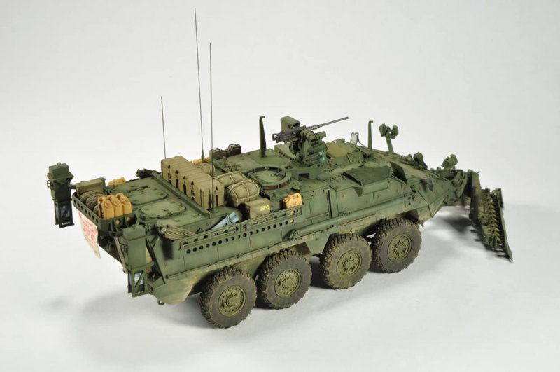 1/35 M1132 ストライカー ESV 工兵支援車