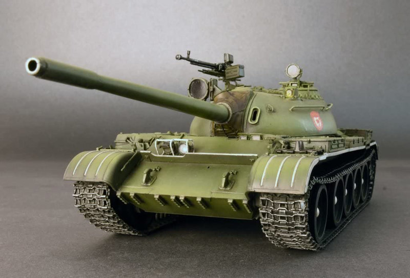 1/35 T-54B ソビエト中戦車＜初期生産型＞