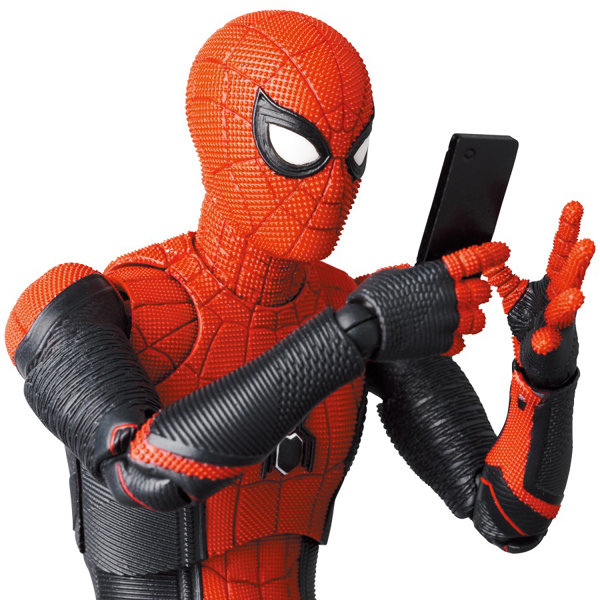 MAFEX SPIDER-MAN UPGRADED SUIT（NO WAY HOME）