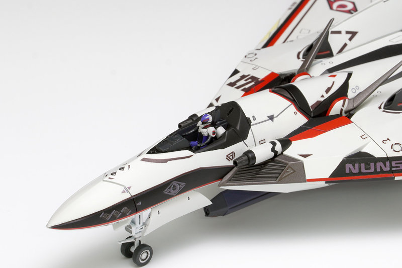 1/72 VF-171EX ナイトメアプラスEX［アルト機］