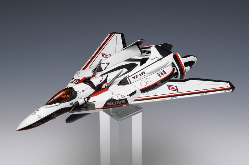 1/72 VF-171EX ナイトメアプラスEX［アルト機］