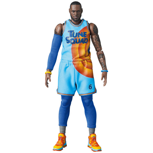 MAFEX LeBron James SPACE JAM: A NEW LEGACY Ver.