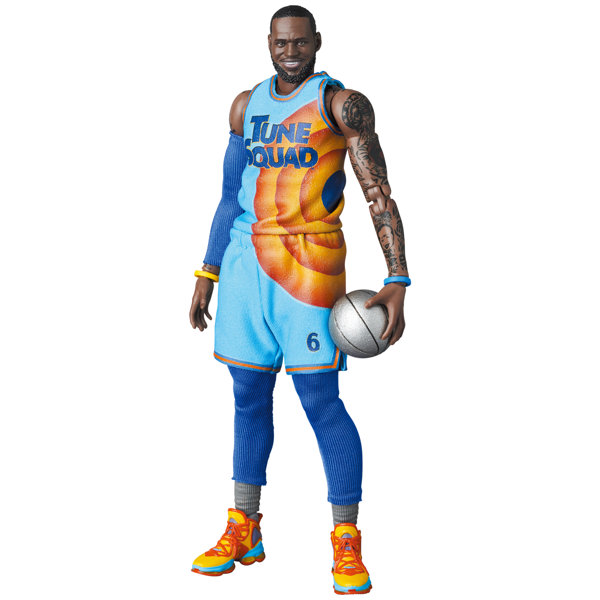 MAFEX LeBron James SPACE JAM: A NEW LEGACY Ver.