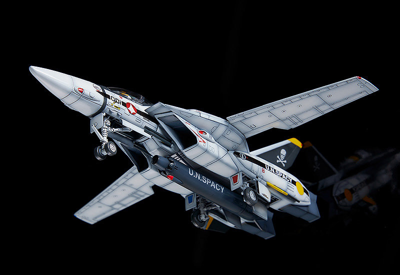 PLAMAX マクロス 1/72 VF-1S ファイターバルキリー（ロイ・フォッカー機）