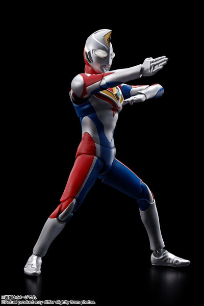 S.H.Figuarts（真骨彫製法） ウルトラマンダイナ フラッシュタイプ