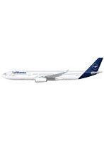 ドイツレベル 1/144 エアバス A330-300 ルフトハンザ‘New Livery’