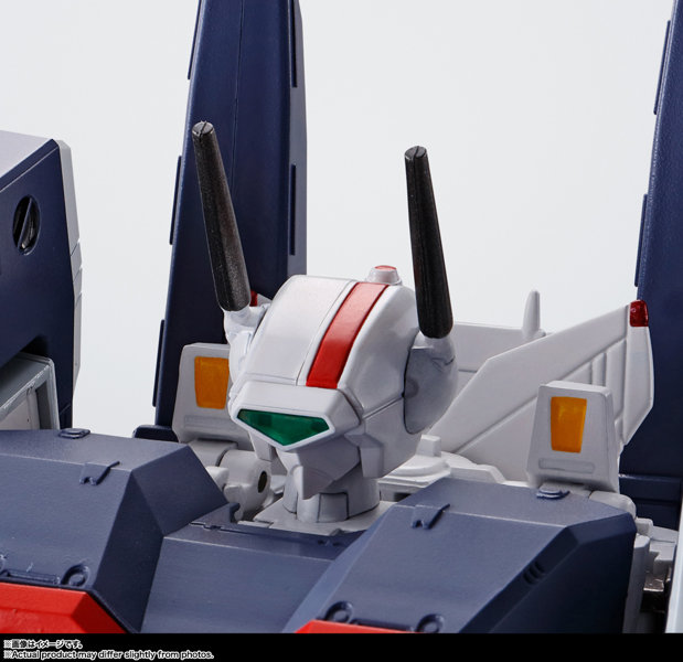 HI-METAL R 超時空要塞マクロス VF-1J アーマードバルキリー（一条輝機） リバイバルVer.