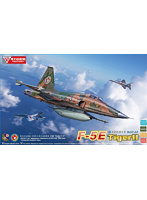 ストームファクトリー 1/32 F-5E タイガーII ROCAF第7戦闘訓練飛行隊 ’TOPGUN’（限定版）