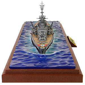 1/700 WW.II ドイツ海軍 戦艦ビスマルク 洋上モデル仕様 デンマーク海峡海戦
