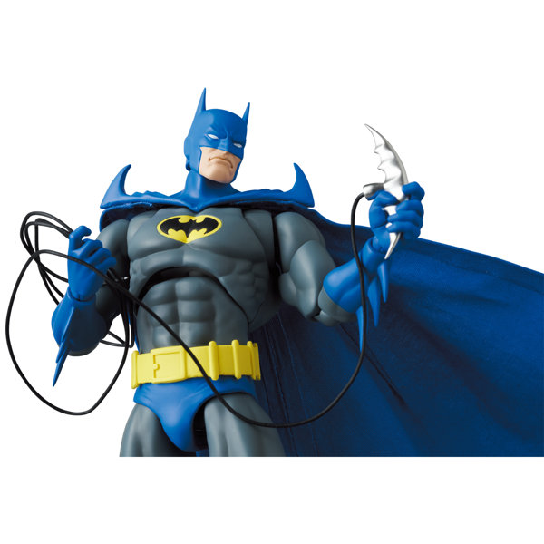 MAFEX 『BATMAN: KNIGHTFALL』 KNIGHT CRUSADER BATMAN