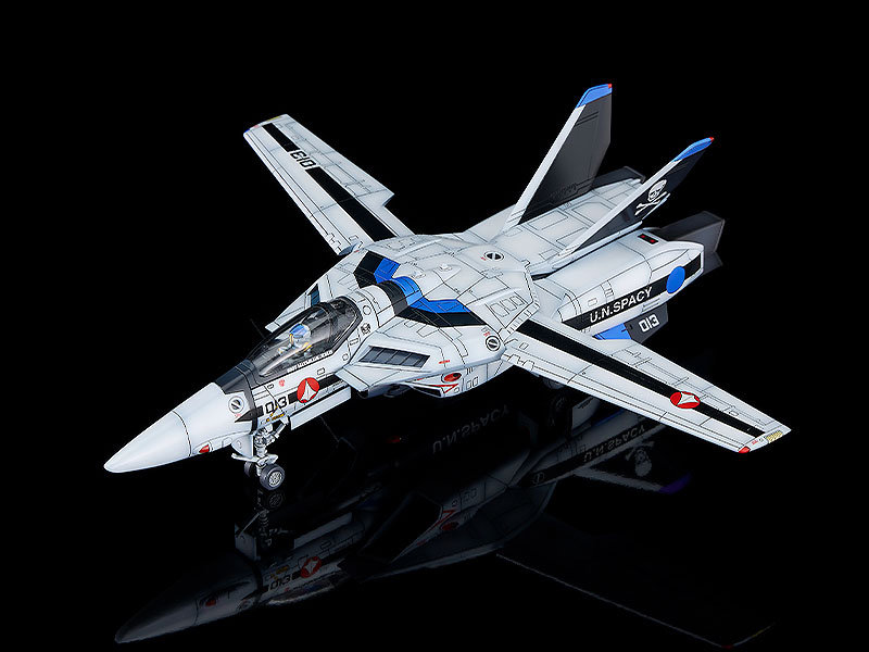 PLAMAX 超時空要塞マクロス 愛・おぼえていますか 1/72 VF-1A/S ファイターバルキリー (マクシミリアン・ジーナス/柿崎速雄)