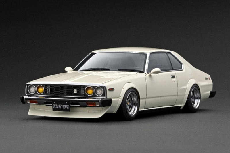 日産 スカイライン 2000 GT-ES C210 （ホワイト）