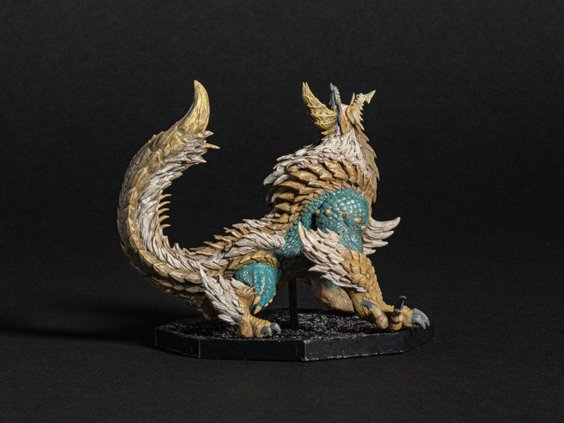 CAPCOM FIGURE BUILDER CUBE MONSTER HUNTER 雷狼竜 ジンオウガ