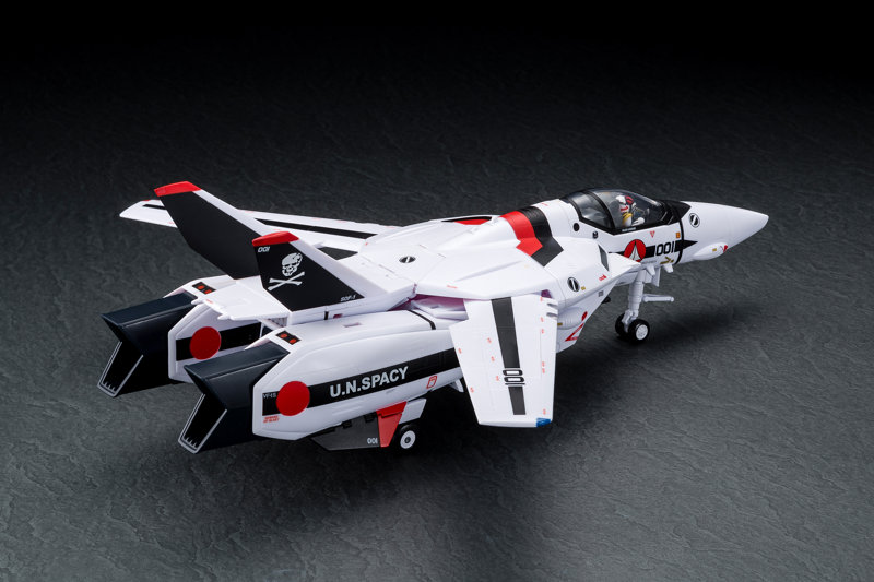 【再販】超時空要塞マクロス 愛・おぼえていますか 完全変形VF-1S ストライクバルキリー 一条輝 搭乗機 ...