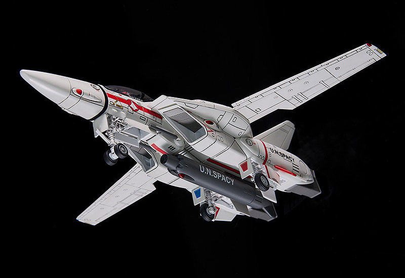 PLAMAX 超時空要塞マクロス PX06 1/72 VF-1J ファイターバルキリー バーミリオン小隊（一条輝機）
