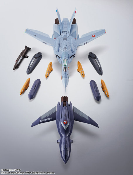 HI-METAL R マクロスゼロ VF-0Aフェニックス（工藤シン機） ＋ QF-2200D-B ゴースト