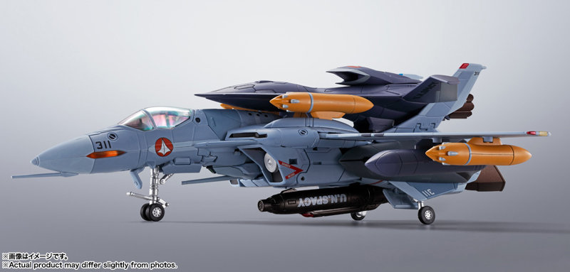 HI-METAL R マクロスゼロ VF-0Aフェニックス（工藤シン機） ＋ QF-2200D-B ゴースト