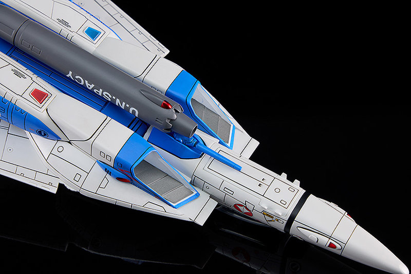 PLAMAX 超時空要塞マクロス PX07 1/72 VF-1A ファイターバルキリー バーミリオン小隊（マクシミリアン・ジーナス/柿崎速雄）