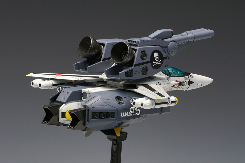 MC-069 VF-1S ストライクバルキリー［ファイター］一条輝 機、ロイ・フォッカー 機
