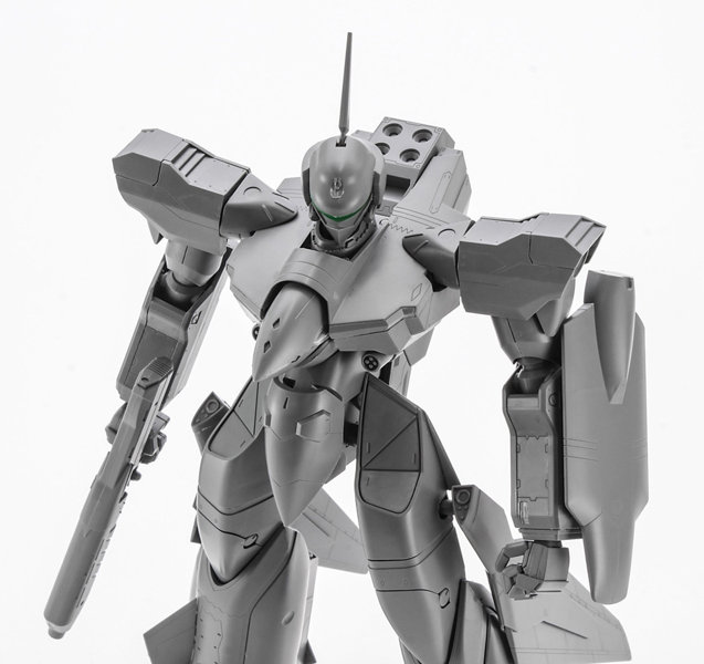 M33 1/72 YF-19 バトロイド ‘マクロス プラス’