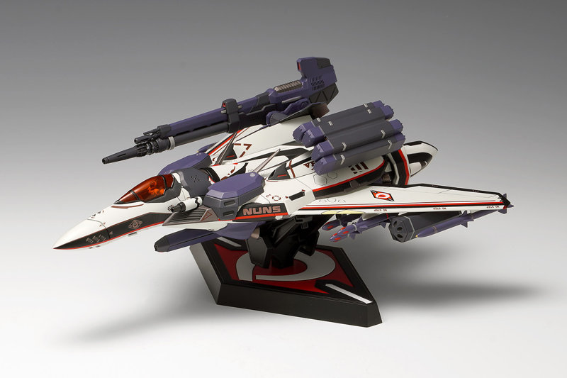 VF-171EX アーマードナイトメアプラス ［アルト機］
