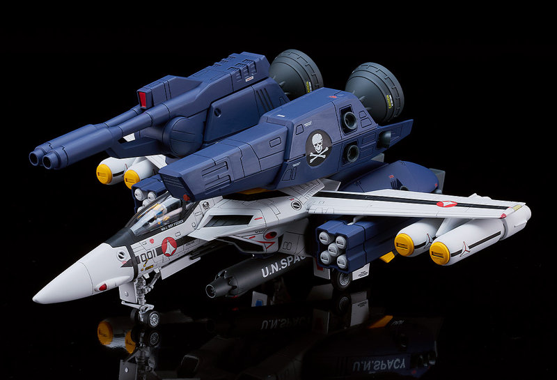 PLAMAX PX08 1/72 VF-1S ストライクファイターバルキリー スカルリーダー