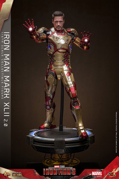 【ムービー・マスターピース DIECAST】 『アイアンマン3』1/6スケールフィギュア アイアンマン・マーク42（2.0版）