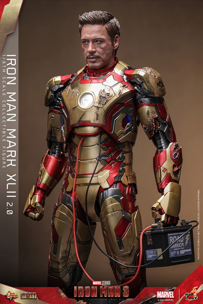 【ムービー・マスターピース DIECAST】 『アイアンマン3』1/6スケールフィギュア アイアンマン・マーク42（2.0版）