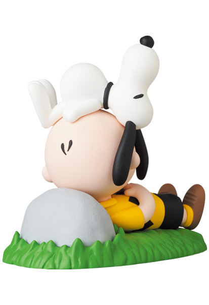 UDF PEANUTS NAPPING CHARLIE BROWN ＆ SNOOPY