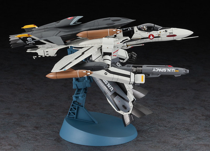 65889 1/72 VF-0S ガウォーク w/ゴースト ’マクロスゼロ’