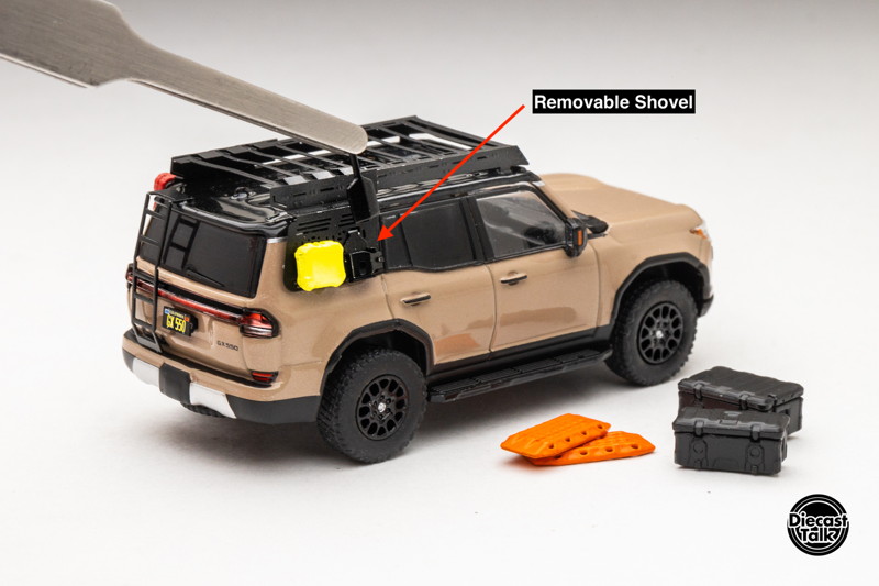 レクサス GX550 オーバートレイル＋アクセサリー付き DiecastTalk特注品