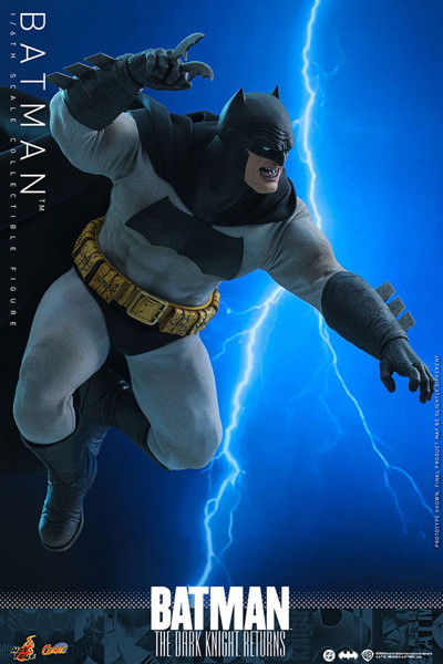 【コミック・マスターピース】 『バットマン:ダークナイト・リターンズ』1/6スケールフィギュア バットマン
