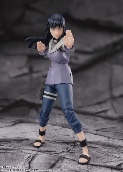 S.H.Figuarts NARUTO 日向ヒナタ-気高き白き双眸-
