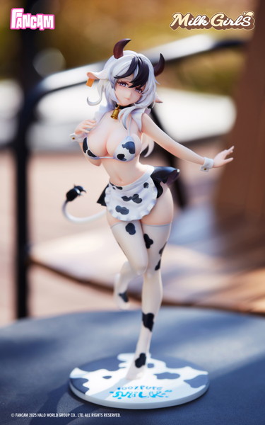 Milk Girls 白黒版