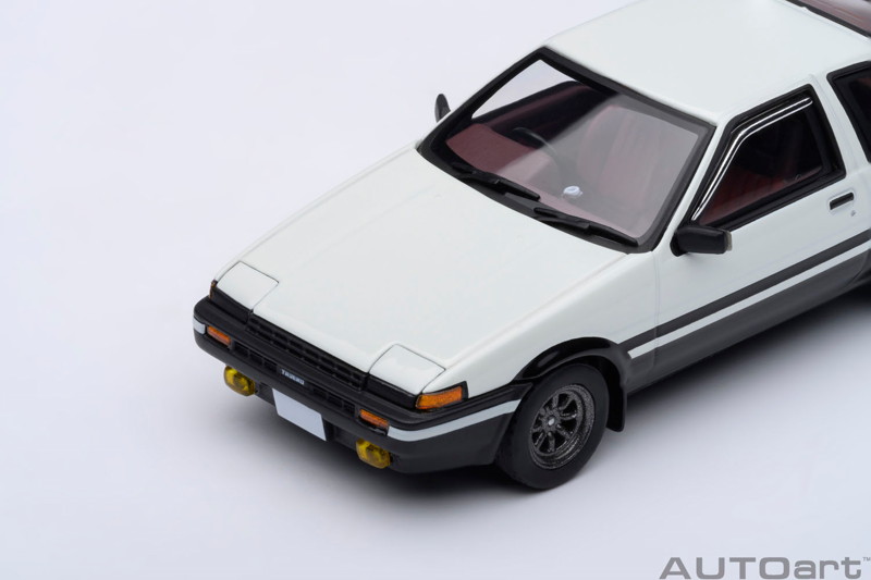 トヨタ スプリンター トレノ（AE86）『頭文字 D』（「藤原とうふ店」 豆腐パーツ付属）