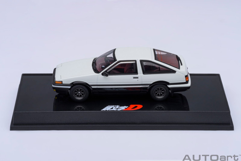 トヨタ スプリンター トレノ（AE86）『頭文字 D』（「藤原とうふ店」 豆腐パーツ付属）